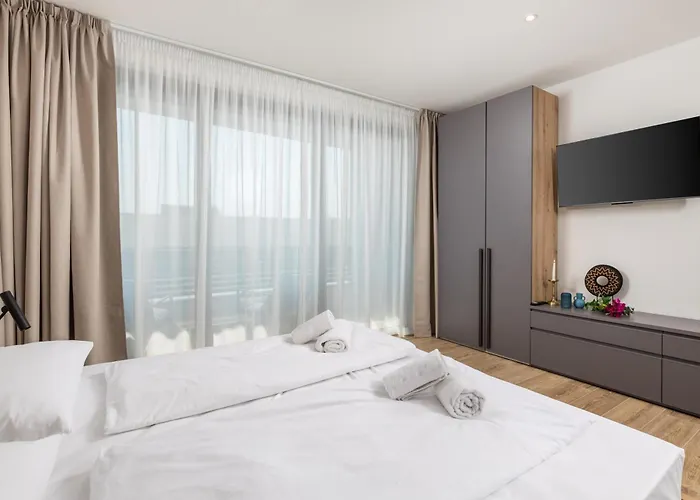 Belinda With Balcony & Private Parking Opatija