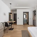 Apartmán Belinda With Balcony & Private Parking