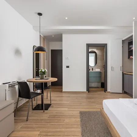 Apartmán Belinda With Balcony & Private Parking