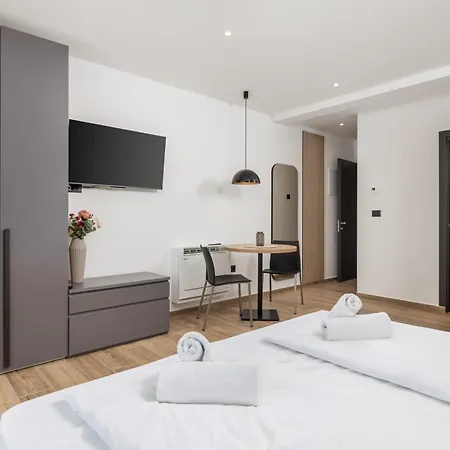 Belinda With Balcony & Private Parking Opatija