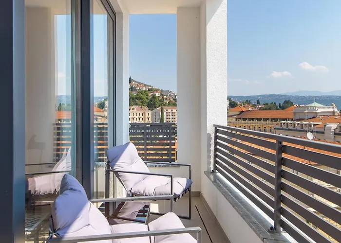 Apartament Belinda With Balcony & Private Parking