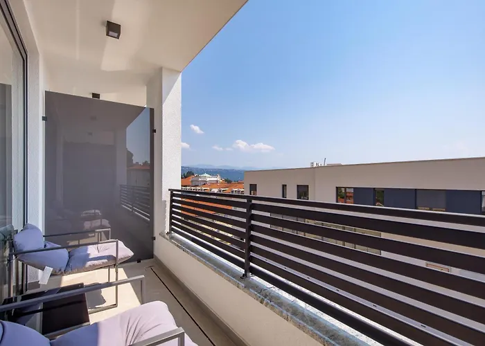 Belinda With Balcony & Private Parking Apartament Opatija