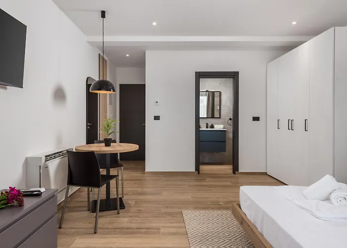 Belinda With Balcony & Private Parking Apartament Opatija