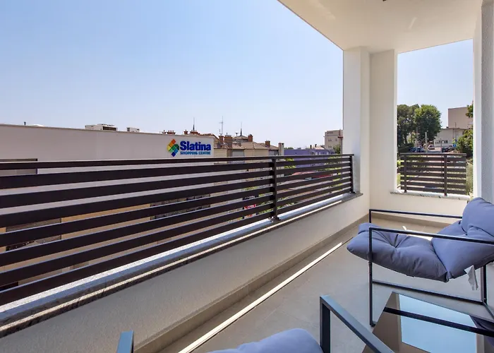 Belinda With Balcony & Private Parking * Opatija