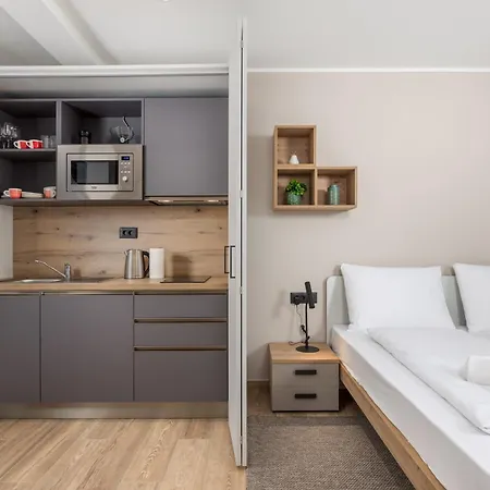 Διαμέρισμα Belinda With Balcony & Private Parking