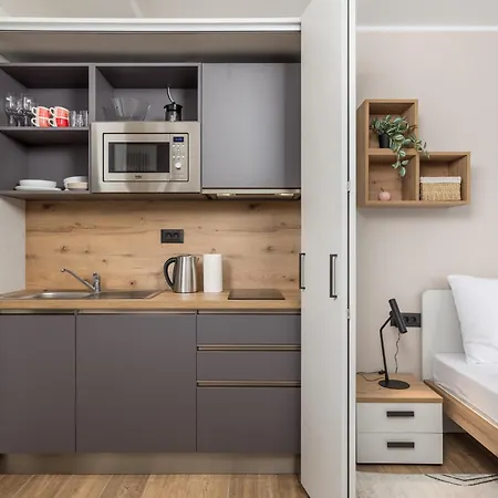 Διαμέρισμα Belinda With Balcony & Private Parking *